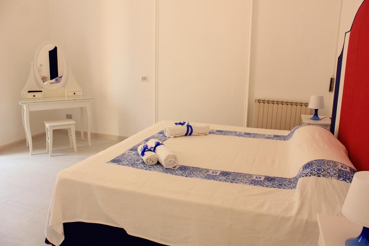 B&B Vitruvio Suites Formia Room photo