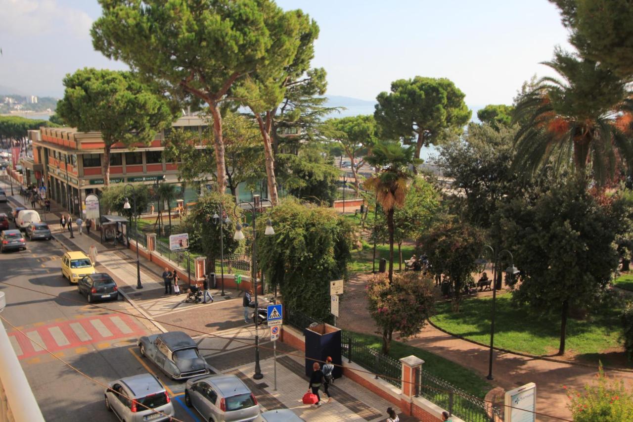B&B Vitruvio Suites Formia Exterior photo